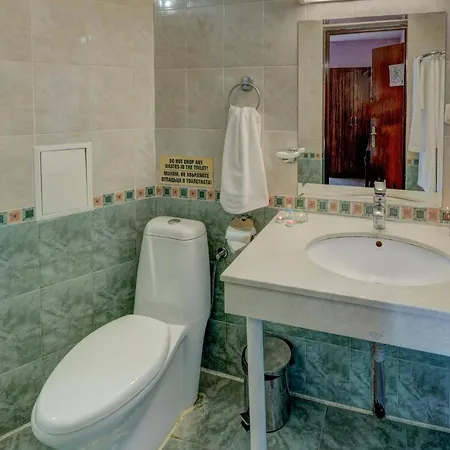 Ellinis - Sea View And Free Parking מלון