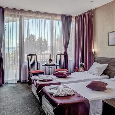 Ellinis - Sea View And Free Parking וארנה