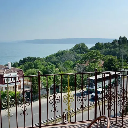 Szálloda Ellinis - Sea View And Free Parking