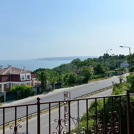 Ellinis - Sea View And Free Parking Várna