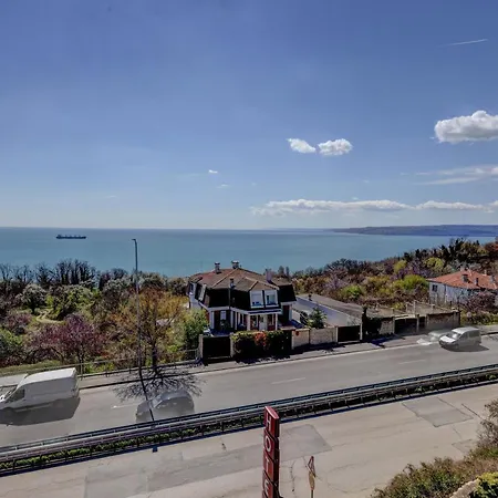 Ellinis - Sea View And Free Parking Várna