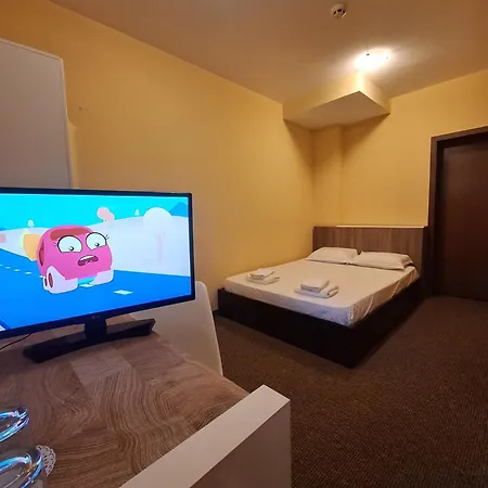 Ellinis - Sea View And Free Parking Hotel