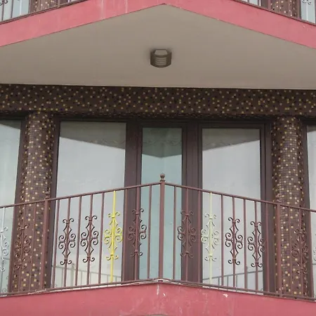 Ellinis - Sea View And Free Parking Szálloda 3*